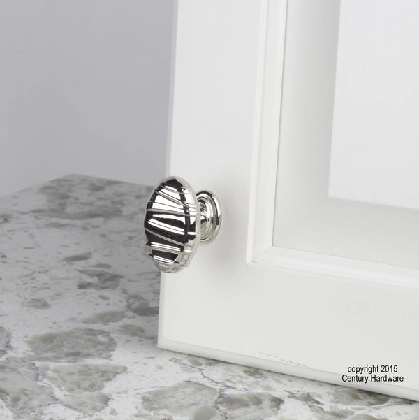 Mackinac 1-1/2 in. Polished Nickel Oval Knob 28408-14