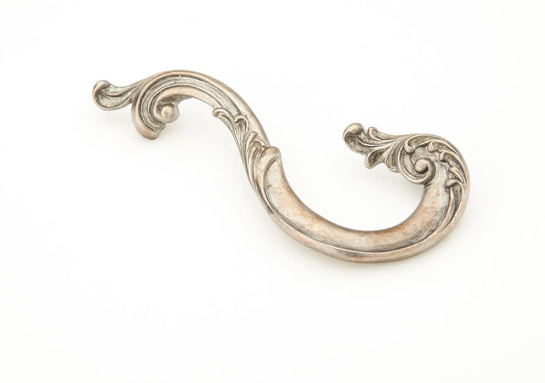French Court Pull, Right Hand, Monticello Silver, 3-1/2'' cc 935R-MSL