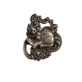 Calico Cat on Pillow-Lft Knob 049