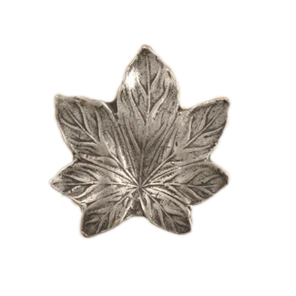 Maple Leaf-Lg Knob 493