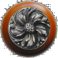Chrysanthemum/Cherry Knob