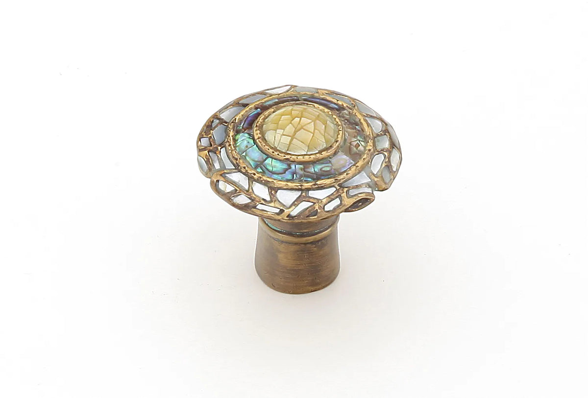Fair Isle Knob, Round, Imperial Shell, White/Yellow Pearl, Aged Dover, 1-1/8'' dia 650-AD