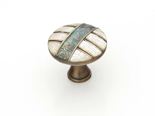 Fair Isle Knob, Round, Imperial Shell, Mother of Pearl, Aged Dover, 1-3/8'' dia 653-AD